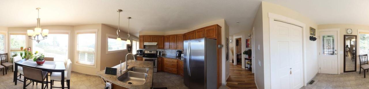 Rodee Homestay West Kelowna Ngoại thất bức ảnh